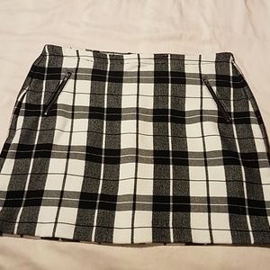 Black and white plaid skirt